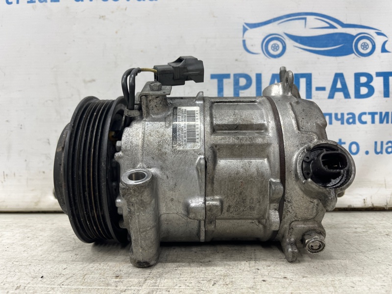 Компрессор кондиционера Jeep Cherokee 2013-2019 KL 2.4 бензин ED6 68103197AB Б/У