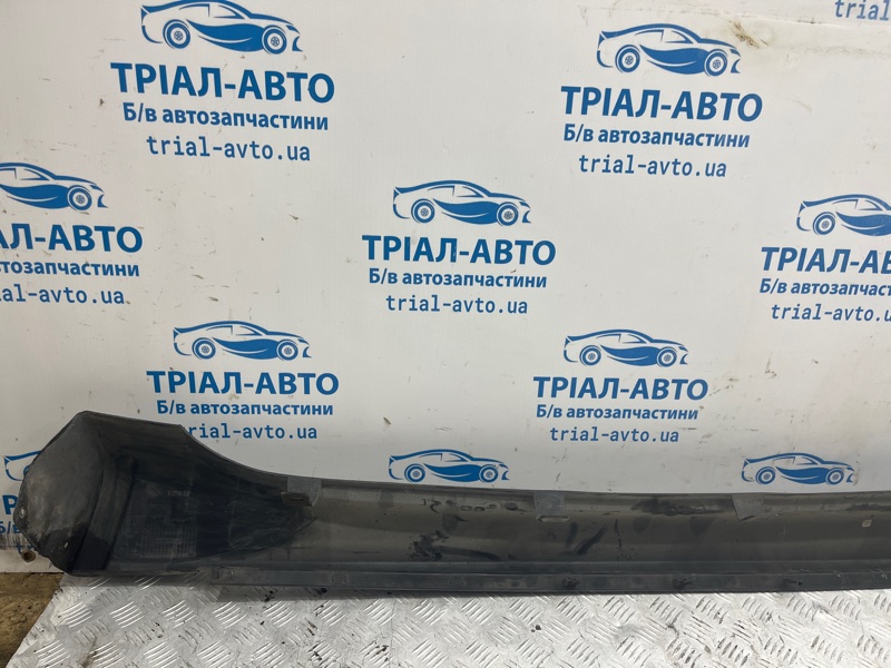 Накладка порога внешняя левая Grand Cherokee 2010-2022 WK2 3.6 бензин ERB