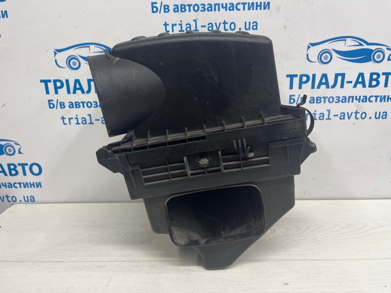 Корпус воздушного фильтра Jeep Grand Cherokee WK2 3.6 бензин ERB