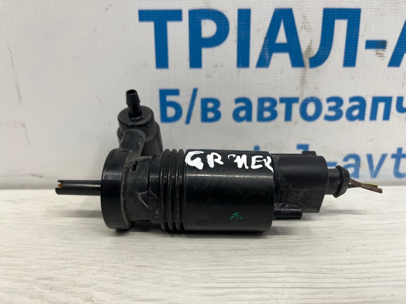 Насос омывателя стекла Jeep Grand Cherokee 2010-2022 WK2 3.6 бензин ERB 5179153AC Б/У