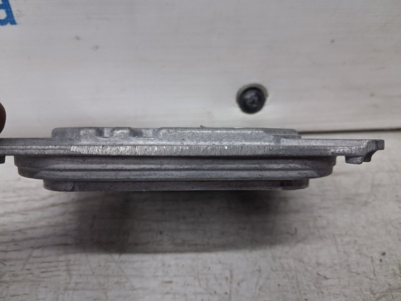 Блок розжига ксеноновой фары Jeep Cherokee KL 3.2 бензин EHK