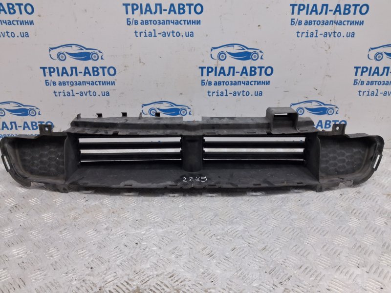 Дефлектор радиатора Jeep Cherokee 2013-2019 KL 2.4 бензин ED6 68164480AC Б/У