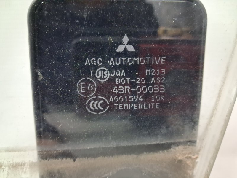 Стекло двери переднее левое Mitsubishi Lancer 10 2.0 бензин 4B11