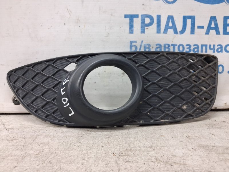 Решетка противотуманки правая Mitsubishi Lancer 2007-2017 10 2.0 бензин 4B11 8321A090 Б/У