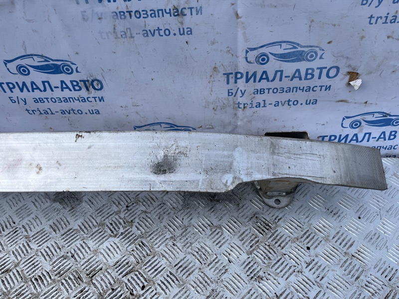 Усилитель бампера задний Jeep Cherokee KL 3.2 бензин EHK
