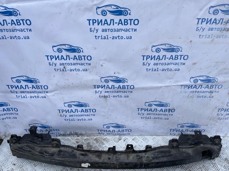 Усилитель бампера Б/У
