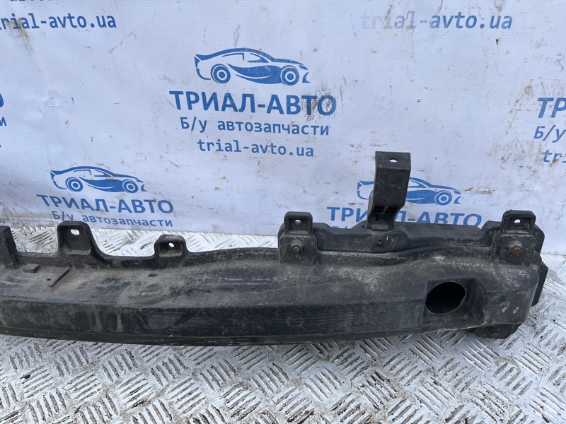 Усилитель бампера
