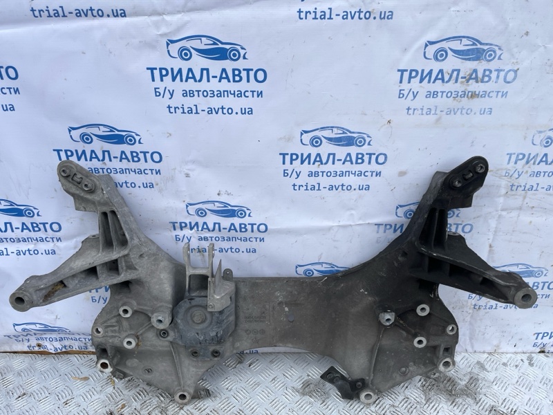 Балка передней подвески Jeep Cherokee 2013-2019 KL 2.4 бензин ED6 68080870AE Б/У