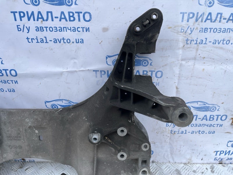 Балка передней подвески Jeep Cherokee KL 2.4 бензин ED6