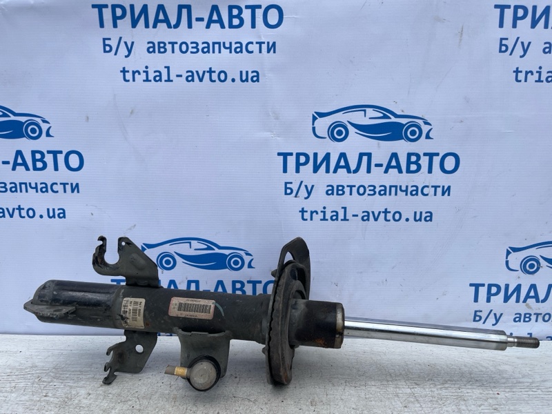 Амортизатор передний правый Jeep Cherokee 2013-2019 KL 3.2 бензин EHK 5168582AF Б/У