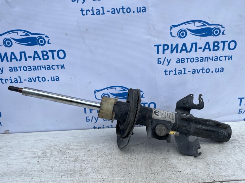 Амортизатор передний левый Cherokee 2013-2019 KL 3.2 бензин EHK