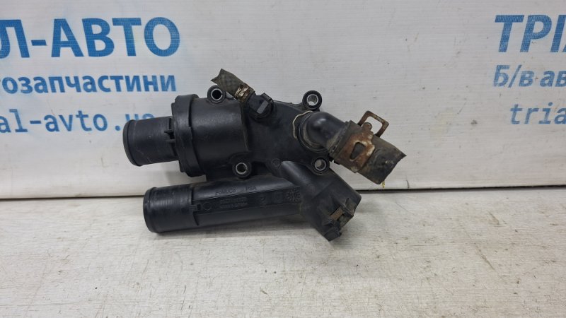 Корпус термостата Mitsubishi Outlander 2007-2012 XL 2.2 diesel 4HK MN982198 Б/У