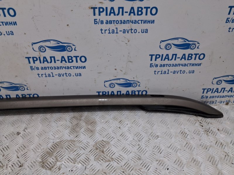 Рейлинг на крышу правый Jeep Cherokee KL 2.4 бензин ED6