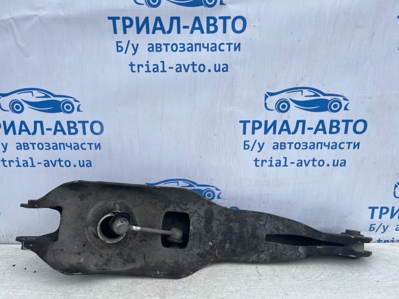 Рычаг задней подвески нижний поперечный (под пружину) Jeep Cherokee 2013-2019 KL 2.4 бензин ED6 5090041AE Б/У