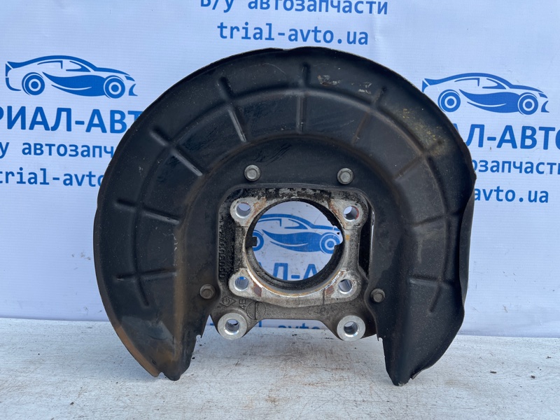 Цапфа задняя правая Cherokee 2013-2019 KL 2.4 бензин ED6