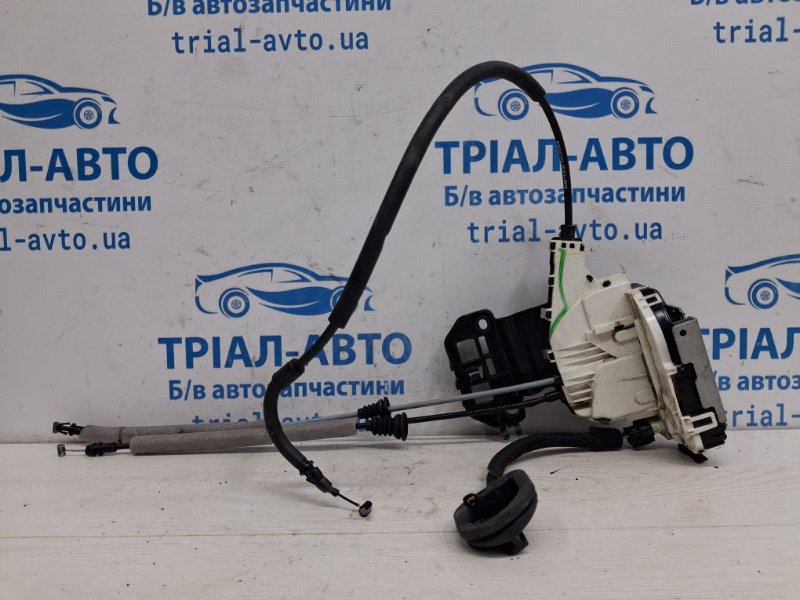 Замок двери задний правый Jeep Cherokee 2013-2019 KL 2.4 бензин ED6 4589914AD Б/У