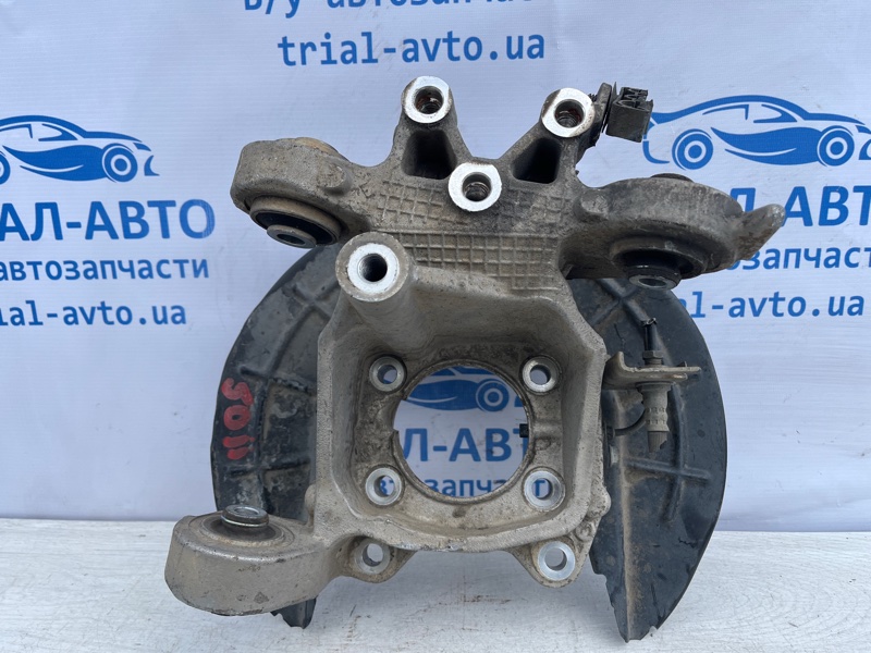 Цапфа задняя правая Jeep Cherokee 2013-2019 KL 3.2 бензин EHK 5090072AD Б/У