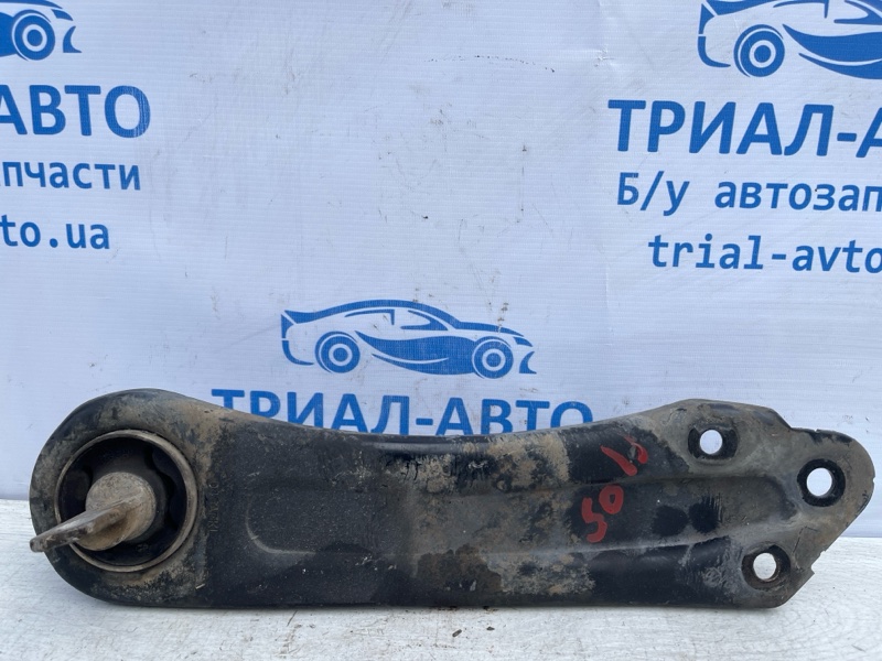 Рычаг задней подвески продольный левый Jeep Cherokee 2013-2019 KL 3.2 бензин EHK 5090045AF Б/У