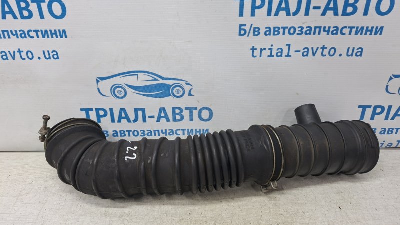 Патрубок воздушного фильтра Mitsubishi Outlander 2007-2012 XL 2.2 diesel 4HK 1505A499 Б/У