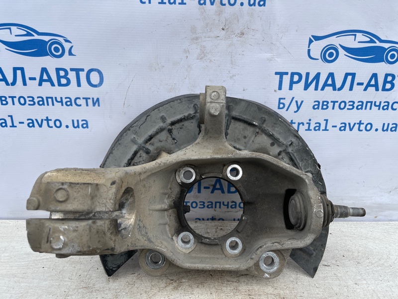 Кулак поворотный правый без ступицы Jeep Cherokee 2013-2019 KL 3.2 бензин EHK 4877826AF Б/У