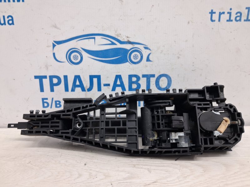 Ручка двери внешняя передняя левая Jeep Cherokee KL 2.4 бензин ED6
