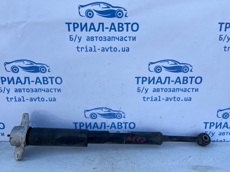 Амортизатор задний Jeep Cherokee 2013-2019 KL 2.4 бензин ED6 68224858AC Б/У