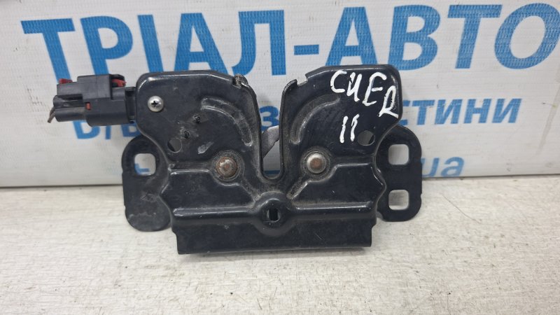 Замок капота Jeep Cherokee 2013-2019 KL 3.2 бензин EHK 68237158AB Б/У