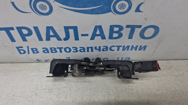 Замок капота Jeep Cherokee KL 3.2 бензин EHK