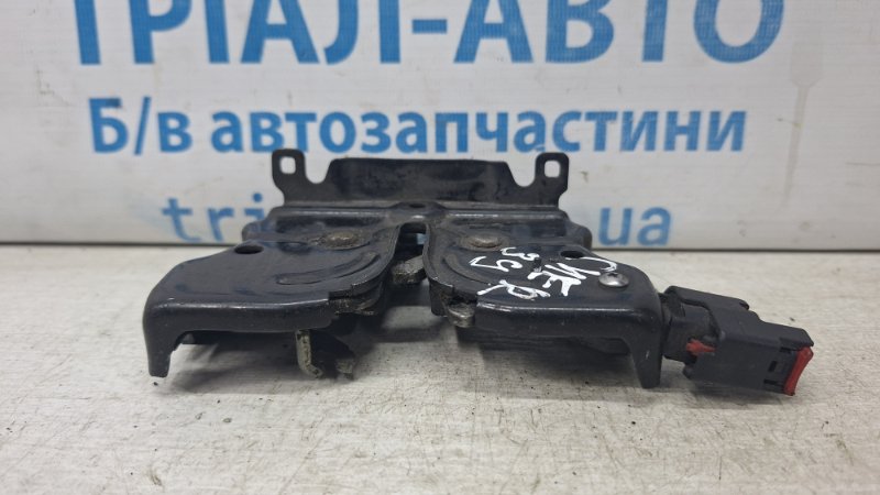 Замок капота Jeep Cherokee KL 2.4 бензин ED6