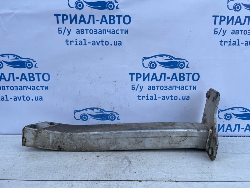 Кронштейн усилителя переднего бампера левый Jeep Cherokee 2013-2019 KL 3.2 бензин EHK 68143955AC Б/У