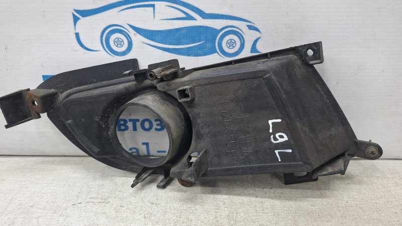Решетка противотуманки левая Lancer 2003-2009 9 1.6 Бензин 4G18