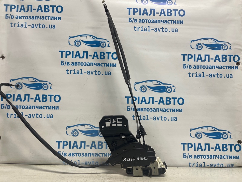 Замок двери передний правый Jeep Cherokee 2013-2019 KL 3.2 бензин EHK 4589916AE Б/У