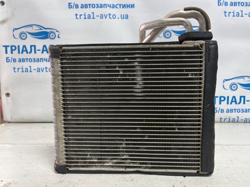 Испаритель кондиционера Jeep Cherokee 2013-2019 KL 2.4 бензин ED6 68223040AA Б/У