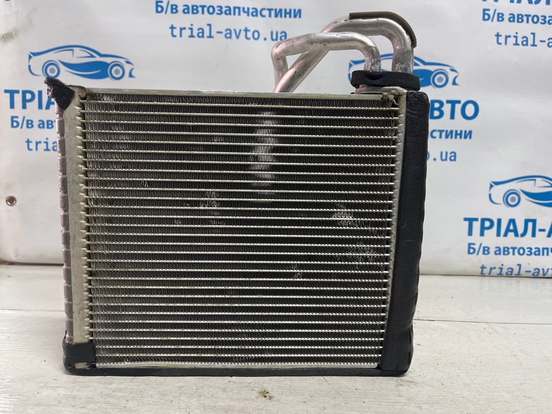Испаритель кондиционера Jeep Cherokee 2013-2019 KL 2.4 бензин ED6 68223040AA Б/У