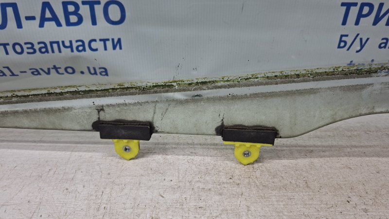 Стекло двери переднее левое Mitsubishi Lancer 9 1.6 Бензин 4G18