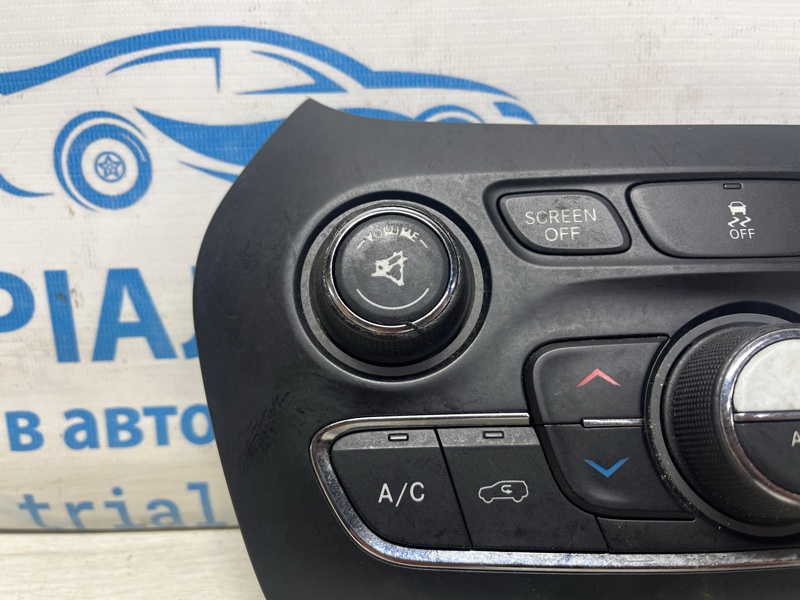 Блок управления климат-контролем Cherokee 2013-2019 KL 2.4 бензин ED6