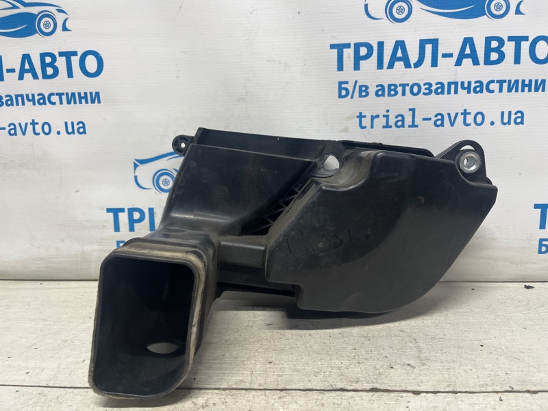 Воздухозаборник Jeep Cherokee KL 2.4 бензин ED6