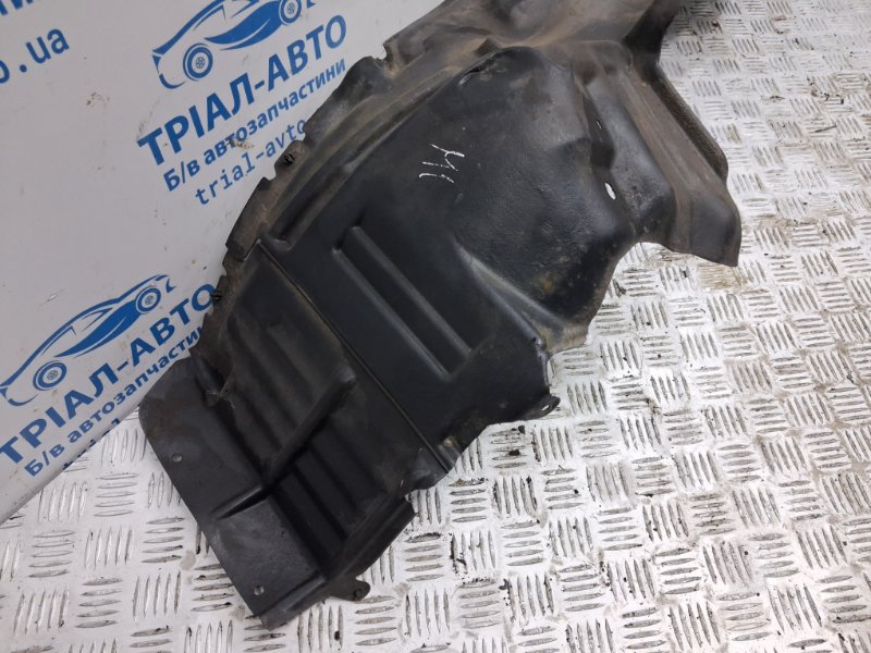 Подкрылок передний правый Lancer 2003-2009 9 1.6 Бензин 4G18