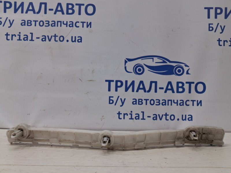 Кронштейн бампера задний правый Mitsubishi Outlander XL 2.2 diesel 4HK