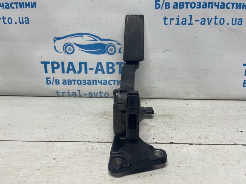 Педаль газа Jeep Grand Cherokee WK2 3.6 бензин ERB