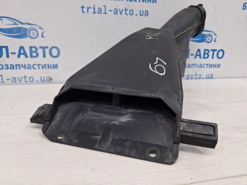 Воздухозаборник Lancer 2003-2009 9 1.6 Бензин 4G18