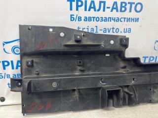 Дефлектор радиатора верхний Jeep Cherokee KL 3.2 бензин EHK