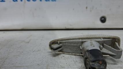 Повторитель поворотника правый Mitsubishi Lancer 10 2.0 бензин 4B11