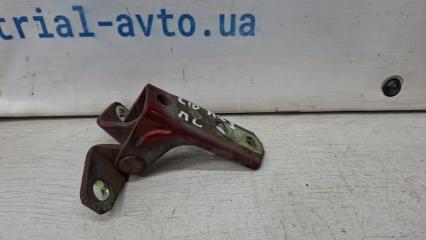 Петля двери передней левой нижняя Mitsubishi Lancer 10 2.0 бензин 4B11