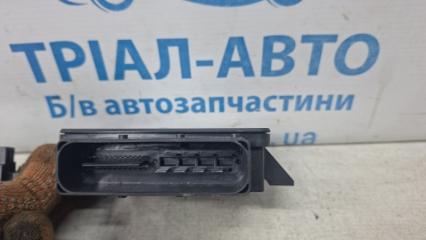 Блок управления ручником Jeep Cherokee KL 2.4 бензин ED6