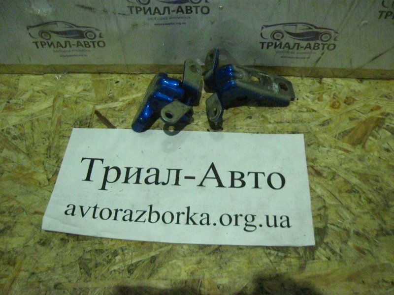 Петля двери Chevrolet Cruze 2008-2016 J300 13501711 контрактная