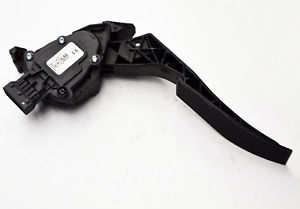 Педаль газа Chevrolet Cruze 2009-2016 J300 13252702 контрактная