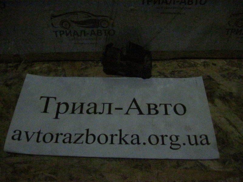 Кнопка стеклоподъемника Toyota Land Cruiser 1998-2007 J100 84810-60040 контрактная
