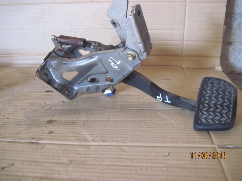 Педаль тормоза Toyota Prado 2002-2009 J120 3.0 дизель 4711060190 контрактная
