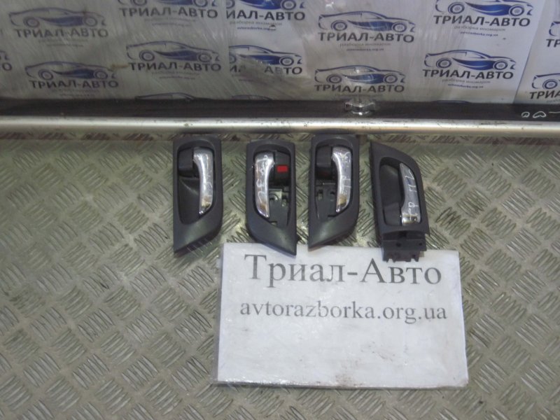 Ручка двери внутреняя задняя правая Toyota Prado 2002-2009 J120 3.0 дизель 6920560100B0 контрактная